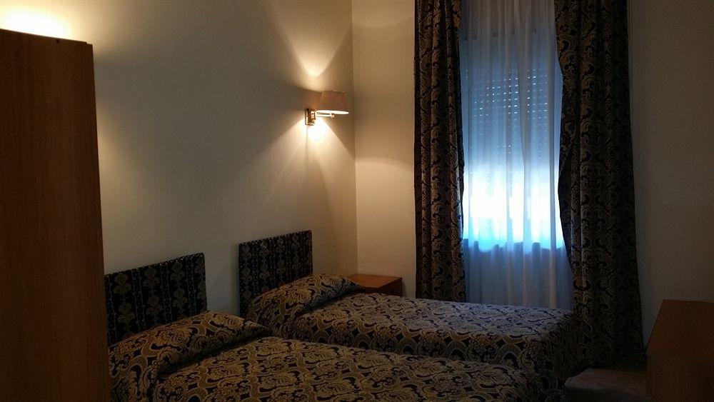 Hotel Industrial Rom Eksteriør billede