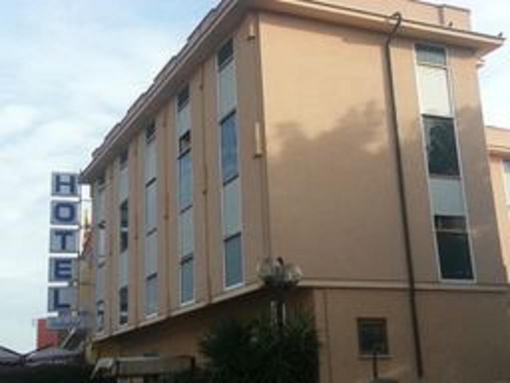 Hotel Industrial Rom Eksteriør billede